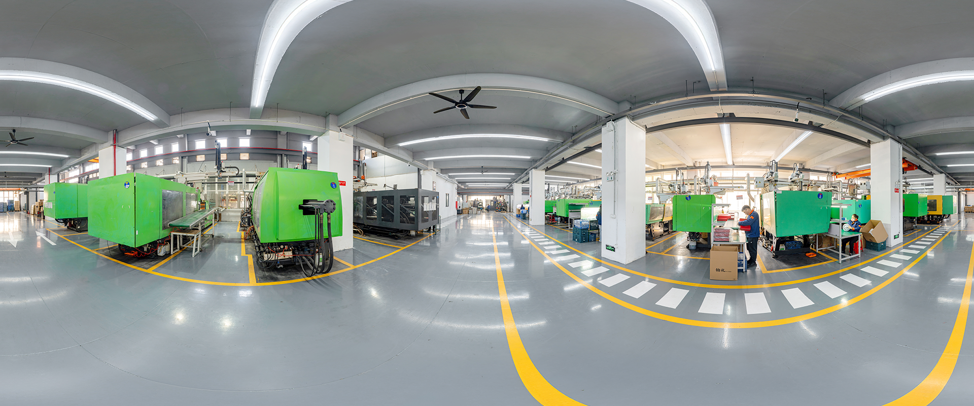 Advanced plastic injection molding production line for contract manufacturing